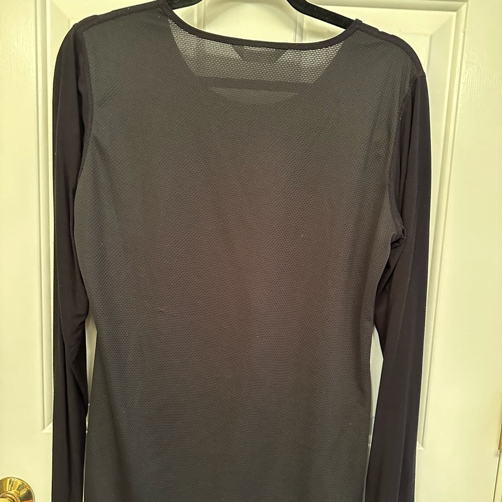Cadenshae nursing/maternity top, size large, black, long sleeves - Picture 3 of 8